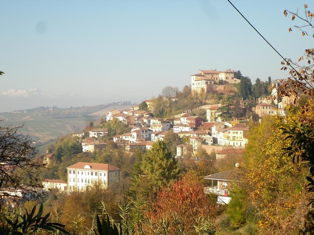 La Terrazza Sul Monferrato Apartment Ozzano Monferrato Ruang foto